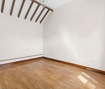 2 bedroom barn conversion to rent - Photo 3