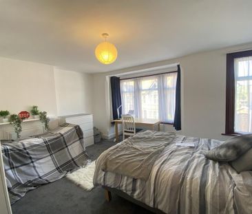 5 bedroom terraced house to rent - Photo 3