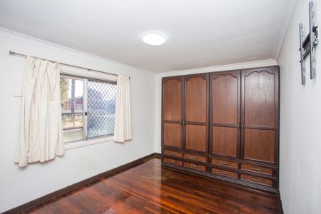 70 Cameron Street, Langford WA 6147 - House For Rent | Domain - Photo 4