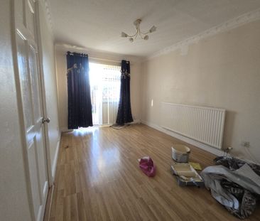 Pentland Road, SL2, Slough - Photo 5