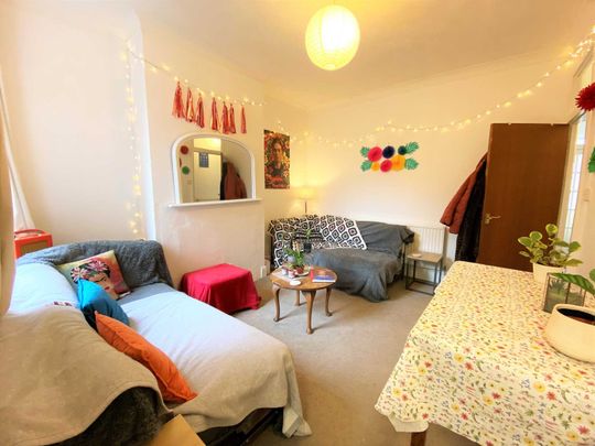 Beaconsfield Road, Canterbury - Photo 1