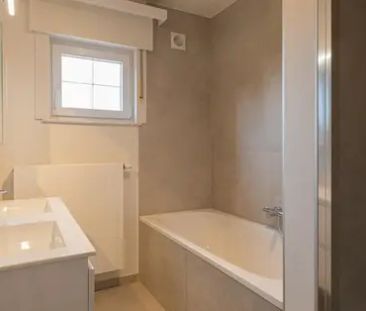 Landelijk gelegen 4-gevel villa - volledig vernieuwd - Photo 6