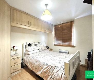 Simms Gardens, N2 - Photo 3