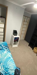 Cranbourne North - Photo 3