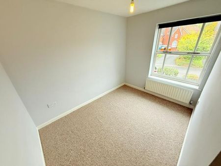 3 bedroom detached house to rent - Photo 3