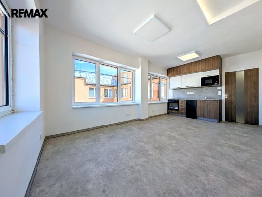 Pronájem bytu 1+kk 23 m² - Photo 1