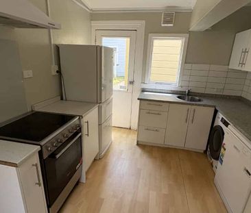 Charming Spacious Historic Home - Photo 5