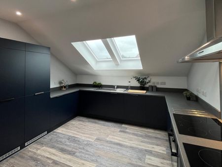 Rooms 1 & 2, Flat 15, Commercial Point, NG9 2NG, NOTTINGHAM - Photo 5