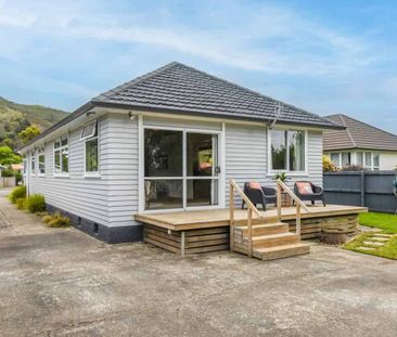 23 North Road, The Wood - Photo 1