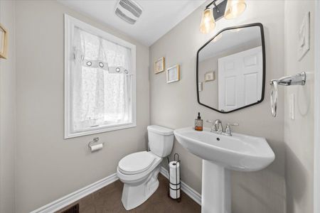 For Lease - 504 Broadleaf Street, Orleans - Cumberland and Area, Ontario - Photo 2