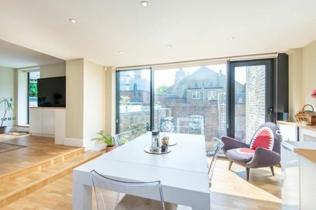 Millers Way, London, W6 - Photo 2