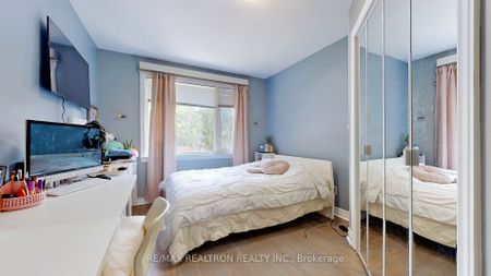 For Lease - 24 Morewood Crescent, Toronto, Ontario - Photo 4
