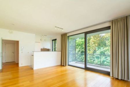 Quartier Franklin Roosevelt Résidence Parklane Bel appartement 2 chambres NON-Meublé - Photo 2