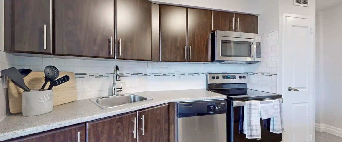 60 Exeter Road — 1 Bedroom - Photo 1