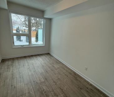 498 Plains Road E #TH01 - Photo 1