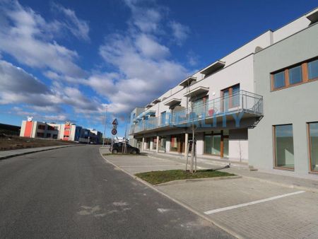 Pronájem bytu 1+kk 39 m2 - Photo 2