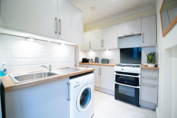 1 Bed Flat, Dancer Road, SW6 - Photo 1