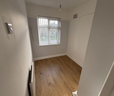 Hastilar Road South, Sheffield - Photo 2