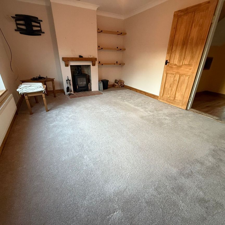 Montgomery Road, Gosport - Photo 1