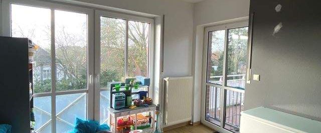 Geräumige 3 ZKB mit Balkon in der Schwedenschanze 65 zu vermieten - Photo 1