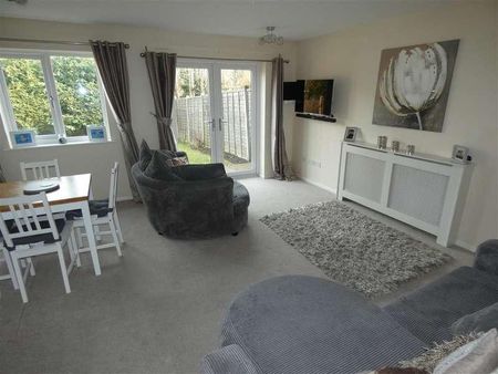 Maywell Drive, Solihull, West Midlands, B92 - Photo 2