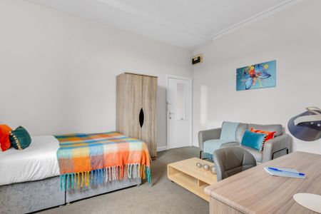 229 HYDE PARK ROAD Leeds - LS6 1AH - Photo 3