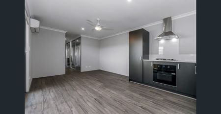 Brand New Coastal Living | 2 Bedrooms - Photo 3