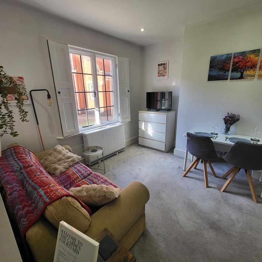 1 Bed Flat, Ladywood Middleway, B16 - Photo 1