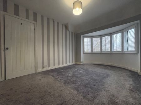 ChesterRoad, Kingshurst, BIRMINGHAM - Photo 2