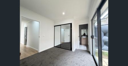 $580 P/W BRAND NEW TOWNHOUSE - Photo 3