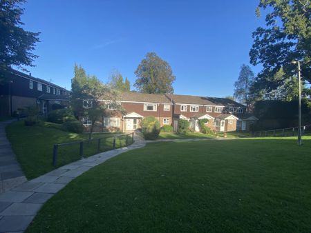 Price £1,595 pcm - Available 27/10/2025 - Unfurnished - Photo 2