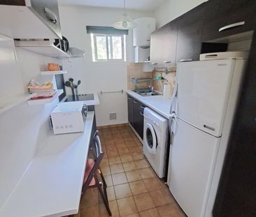 Location Appartement 1 pièce 22m² ST DENIS 97400 - Photo 2