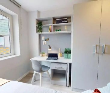 Silver En Suite - Photo 2