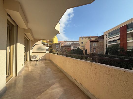 2 pièces Centre ville Saint Raphaël, - Photo 1