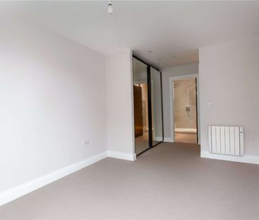 Contemporary two bedroom apartment with balcony in a modern develop... - Photo 2