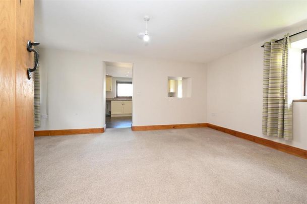 3 bedroom semi-detached house to rent - Photo 1