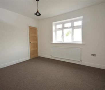 3 bedroom bungalow to rent - Photo 1