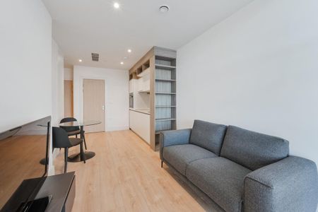 Studio to rent - Photo 2