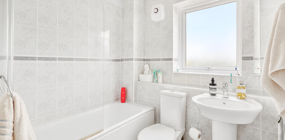 Larkhall Lane - Photo 2