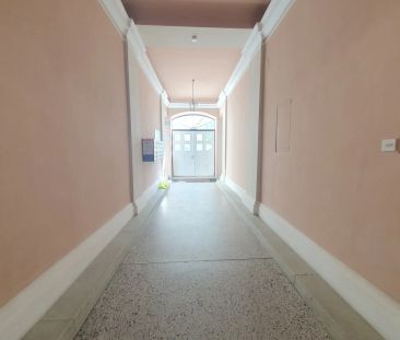 Entzückende Wohnung - Altbauhaus - in gesuchter Toplage - Foto 6