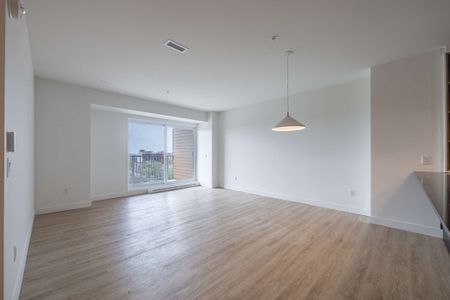 705 · 7e étage - Photo 2