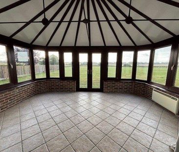4 bedroom detached house to rent - Photo 1