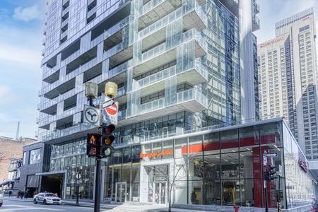 Condo for rent, Montréal (Ville-Marie) - Photo 2