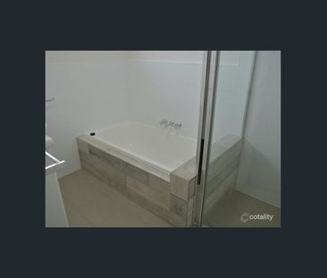 This little gem is situated in a small complex - Photo 6