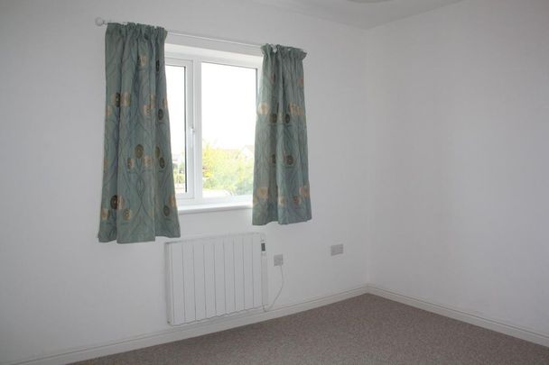 3 bedroom flat to rent - Photo 1