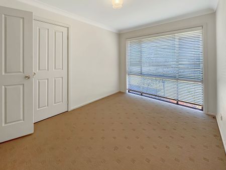 4 Bedroom home in Orana Heights - Photo 2