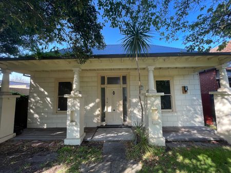 15 Pental Road, Caulfield North VIC 3161 - House For Rent | Domain - Photo 4