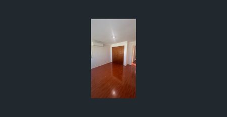 Beautiful 3-Bedroom House in a Prime Glenfield Station Location! - Photo 5