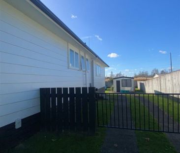 Three-bedroom home on Mcdiarmid Crescent - Photo 3