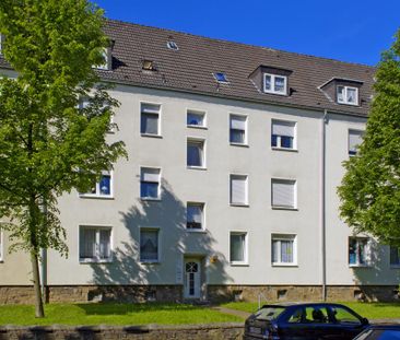 Einzugsbereite 2-Zimmer-Wohnung unterm Dach mit neuem Badezimmer in... - Photo 5